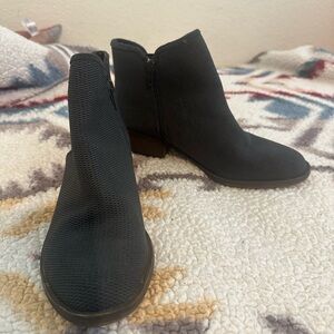 Kenzie Textured Black Heeled Boots
